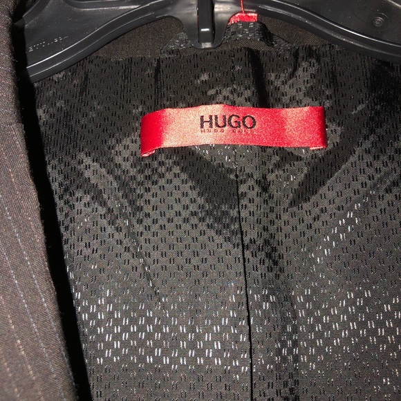 ❌NOT FOR SALE- ❌Authentic- Hugo Boss 2 Pc-Suit - Picture 3 of 9